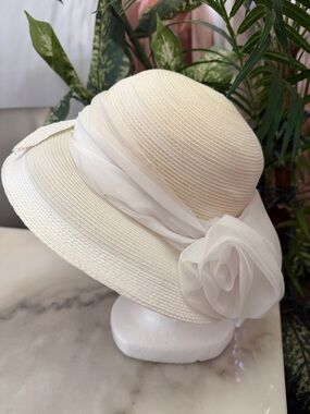 Women's Vintage Floral Accent Sun Hat